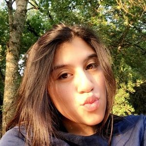 Meet your Posher, Jillian